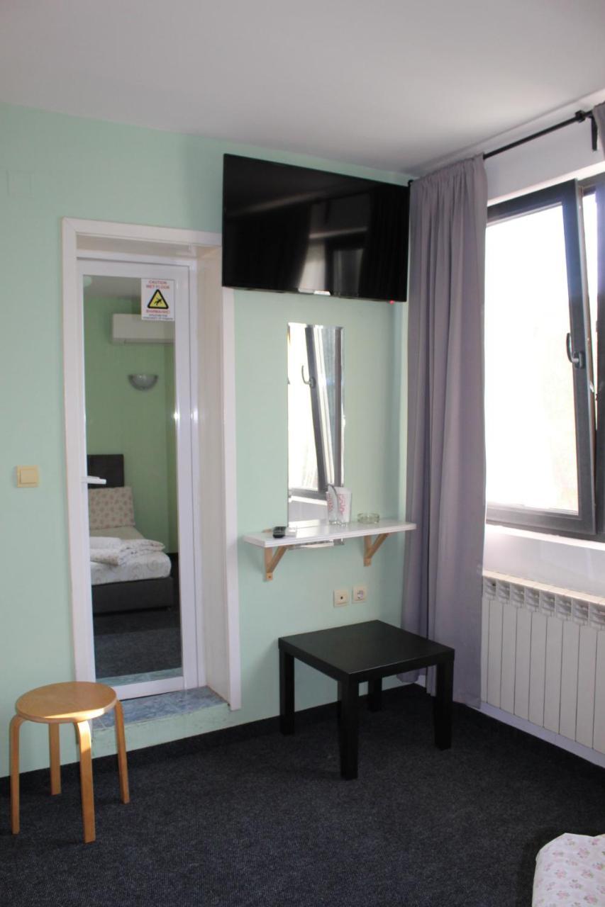 Hotel Color Asenovgrad ภายนอก รูปภาพ