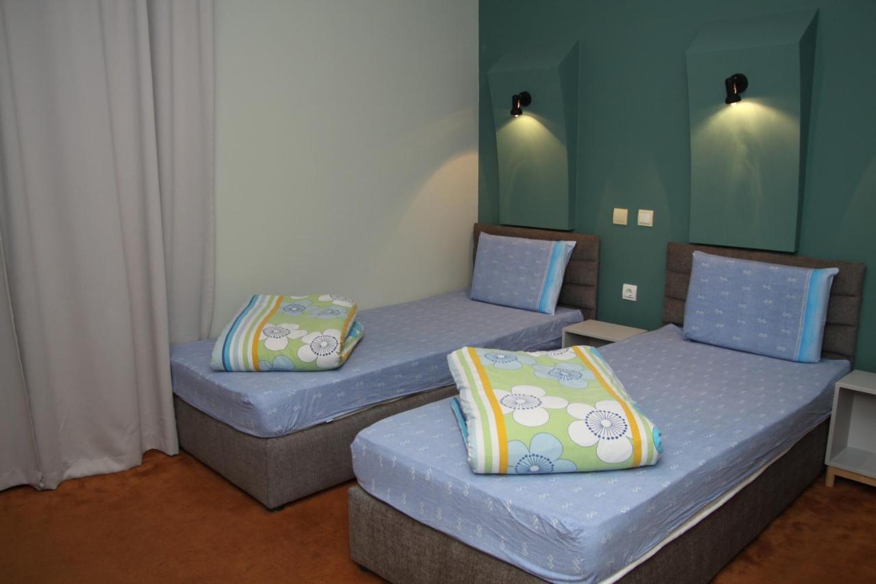 Hotel Color Asenovgrad ภายนอก รูปภาพ